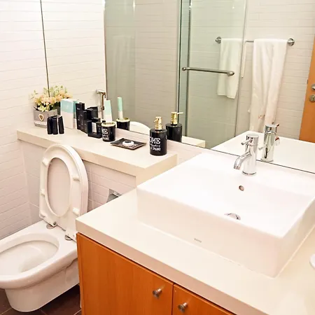 Your 2Br Luna Retreat With Beach Access In Al Rahba Abu Dhabi Exterior photo