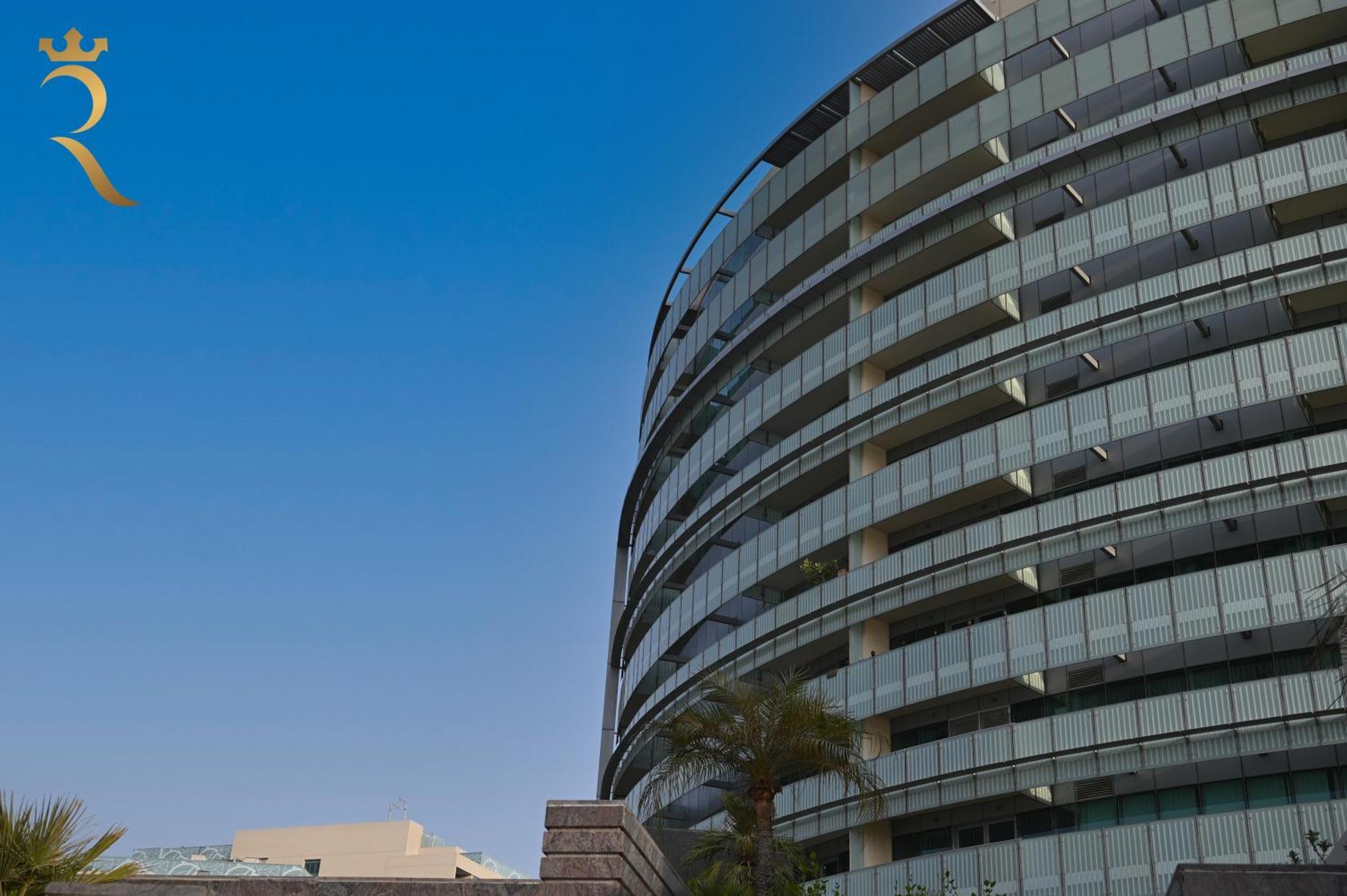 Your 2br Luna Retreat With Access In Al Rahba Apartment